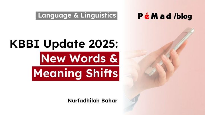 Person searching for word definitions using the KBBI app on a smartphone